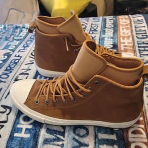 NWT CONVERSE LUNARLON SNEAKERS